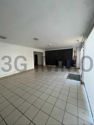 Location / Local Commercial