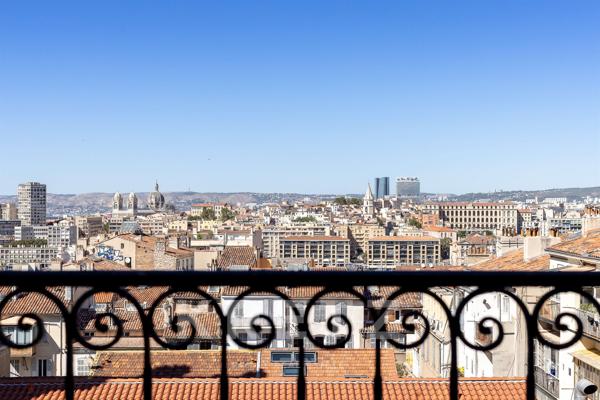 Appartement d'achitecte grande terrasse Saint Victor
