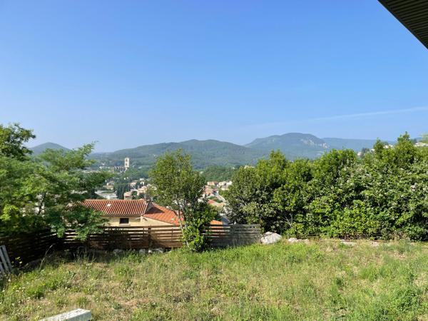 Maison de type 5 récente de 127m² avec garage indépendant