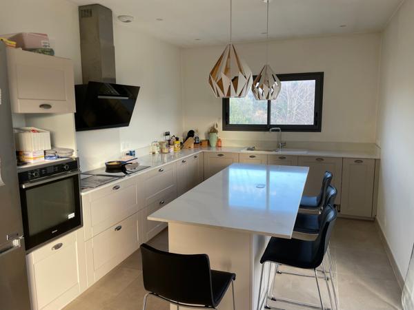 Maison de type 5 récente de 127m² avec garage indépendant