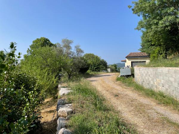 Maison de type 5 récente de 127m² avec garage indépendant
