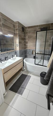 CHARTRES Hypercentre, agréable T2 45m² refait à neuf