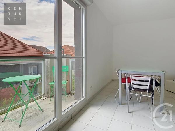 Appartement F3 à vendre  3 pièces - 65,07 m 2   TROYES  - 10