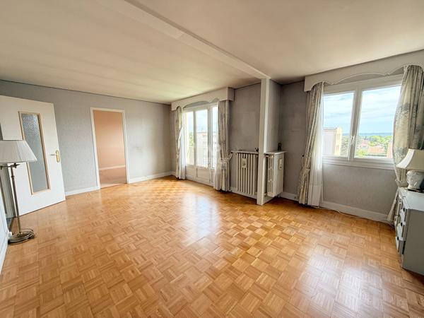 Appartement 4 pièces à vendre à Conflans-Sainte-Honorine - Réf. 8182 178 500 € **  - Référence  8186
