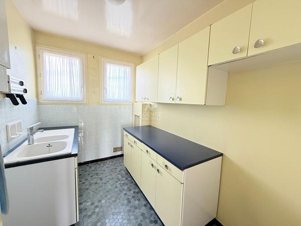 Appartement 4 pièces à vendre à Conflans-Sainte-Honorine - Réf. 8182 178 500 € **  - Référence  8186
