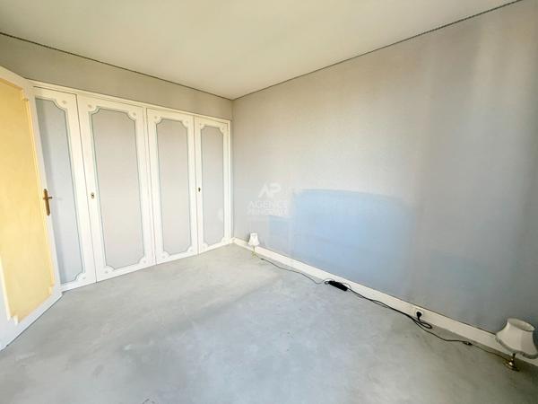 Appartement 4 pièces à vendre à Conflans-Sainte-Honorine - Réf. 8182 178 500 € **  - Référence  8186