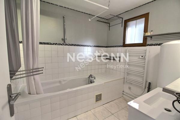 HEYRIEUX - Appt T2 - Balcon - Place de stationnement