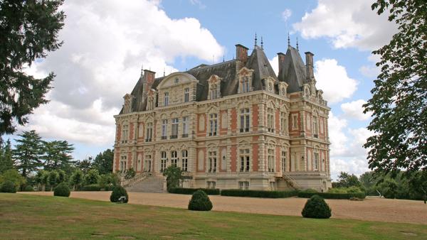 Magnifique château du XIXe siècle à vendre en Maine-et-Loire
