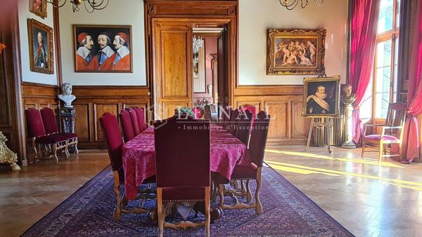 Magnifique château du XIXe siècle à vendre en Maine-et-Loire