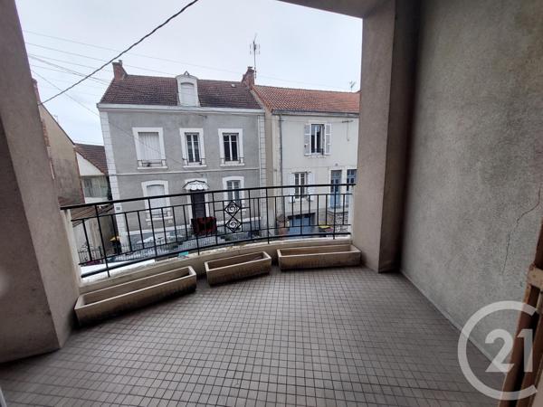 Appartement F3 à vendre  3 pièces - 106,02 m2 MONTLUCON - 03