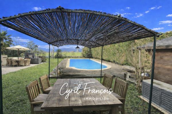 Maison 8 pièces - 210 m²