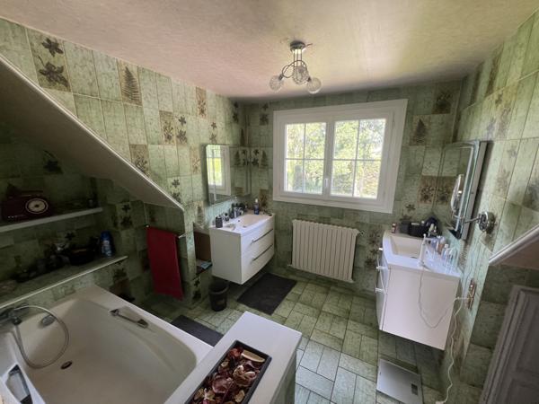 PROPRIÉTÉ DE CARACTERE 275 m² - 5 CHAMBRES - PISCINE