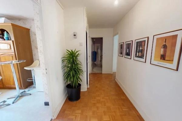 Appartement de 80m2 avec balcon en hyper centre