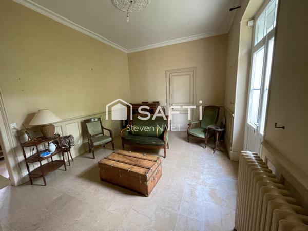 Maison de maître de 200 m² à Clion