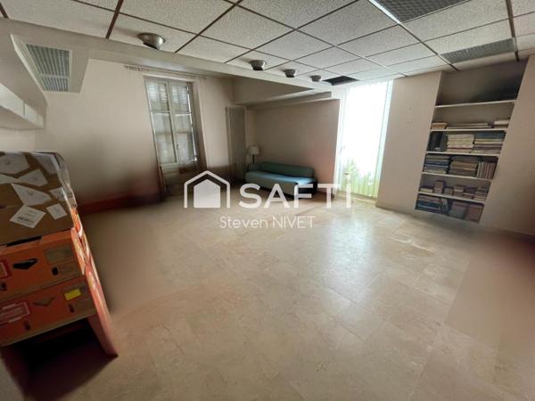 Maison de maître de 200 m² à Clion