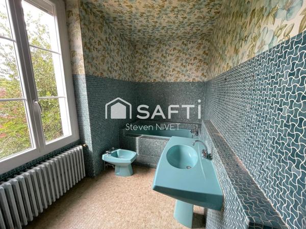 Maison de maître de 200 m² à Clion