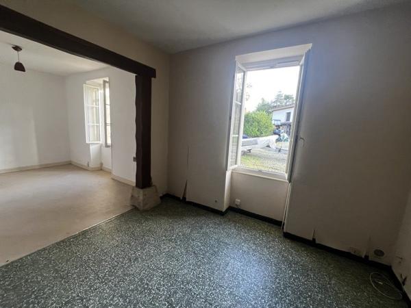 Immeuble à vendre |  La Brède |  135 m²