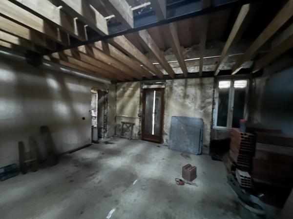 Immeuble à vendre |  La Brède |  135 m²