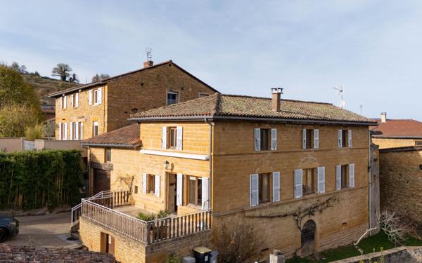 Maison à vendre    7 pièces • 193,14 m2 Saint-Germain-sur-l'Arbresle