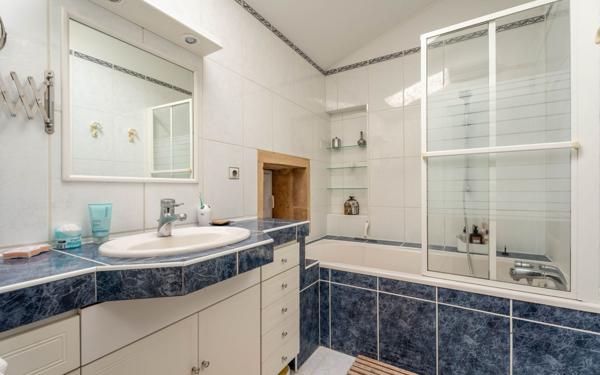 Maison à vendre    7 pièces • 193,14 m2 Saint-Germain-sur-l'Arbresle