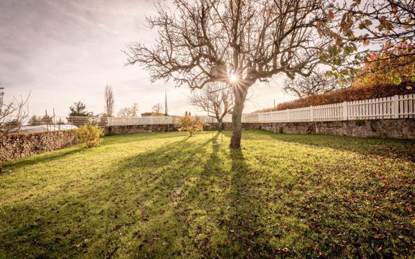 Maison à vendre    7 pièces • 193,14 m2 Saint-Germain-sur-l'Arbresle