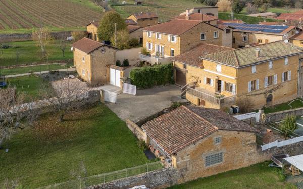 Maison à vendre    7 pièces • 193,14 m2 Saint-Germain-sur-l'Arbresle