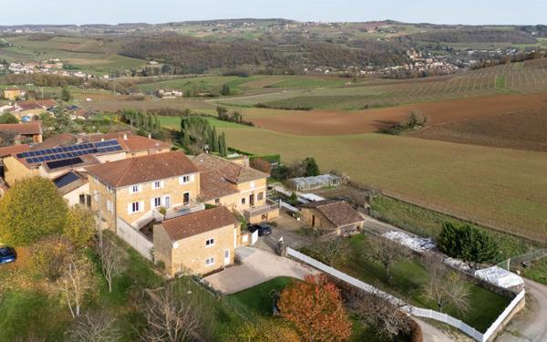 Maison à vendre    7 pièces • 193,14 m2 Saint-Germain-sur-l'Arbresle