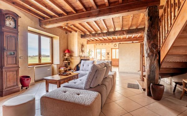 Maison à vendre    7 pièces • 193,14 m2 Saint-Germain-sur-l'Arbresle