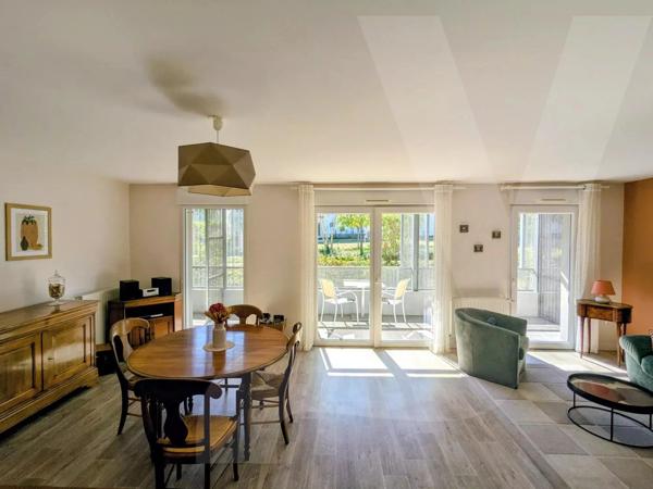ORVAULT BOURG – APPARTEMENT T4 LUMINEUX – PIÈCE DE VIE 40 M² – TERRASSE 11 M² EXPOSÉE SUD – RÉSIDENCE 2016 – 2 STATIONNEMENTS - 44700 Orvault - Réf 295