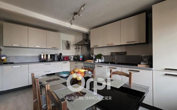 Maison à vendre    5 pièces • 150 m2 Aubière