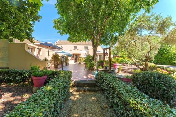 Vente Maison de luxe Agde 43 Pièces 850 m²