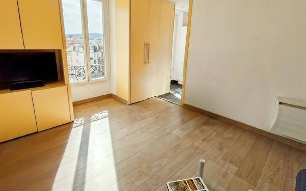 Appartement à vendre    2 pièces • 45 m2 Nice