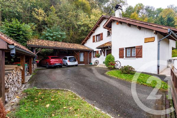 Maison à vendre  5 pièces - 124 m2 ECHIROLLES - 38