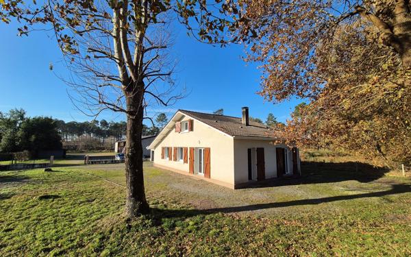 Maison à vendre    5 pièces •  Onesse-et-Laharie