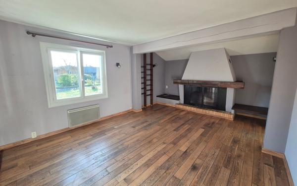 Maison à vendre    5 pièces •  Onesse-et-Laharie