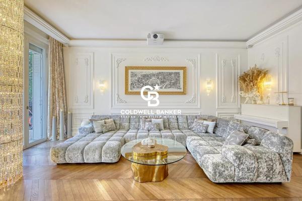 Appartement 5 pièces à vendre Paris 16ème - 75016 / Réf: 21972-FT