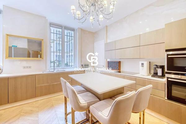 Appartement 5 pièces à vendre Paris 16ème - 75016 / Réf: 21972-FT