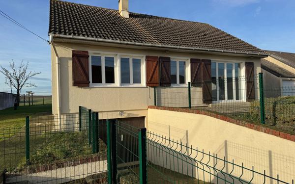 Maison à vendre    4 pièces • 82 m2 Saint-Just-en-Chaussée