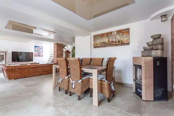 Vente                                                      Maison
                        
                     6 pièces                      156 m2                     à Leuville-sur-Orge