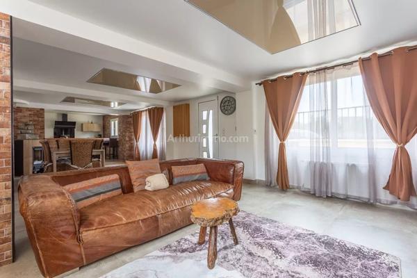 Vente                                                      Maison
                        
                     6 pièces                      156 m2                     à Leuville-sur-Orge