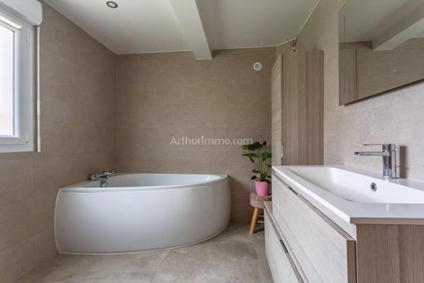 Vente                                                      Maison
                        
                     6 pièces                      156 m2                     à Leuville-sur-Orge