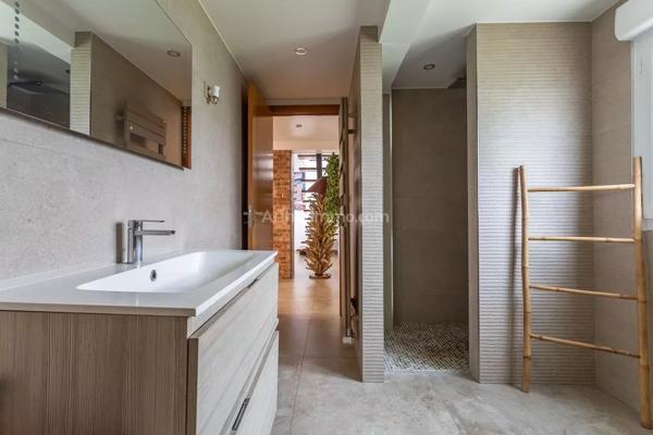 Vente                                                      Maison
                        
                     6 pièces                      156 m2                     à Leuville-sur-Orge
