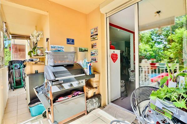 2 REZ-DE-JARDIN - JARDIN 60 m² - CAVE - RÉSIDENCE AVEC GARDIEN