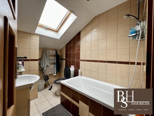 POITIERS, RUE DES CARMELITES, T2 DE 34.23M²