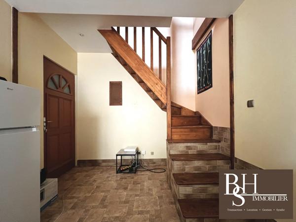 POITIERS, RUE DES CARMELITES, T2 DE 34.23M²