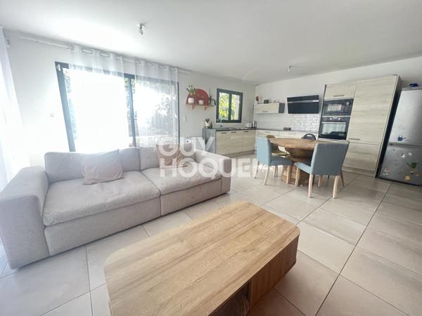 PEZILLA, PLAIN PIED 4 PIECES, GARAGE ET JARDIN