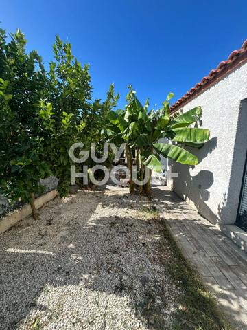 PEZILLA, PLAIN PIED 4 PIECES, GARAGE ET JARDIN