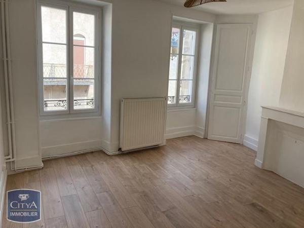 Appartement à louer 5 pièces 110.3m²