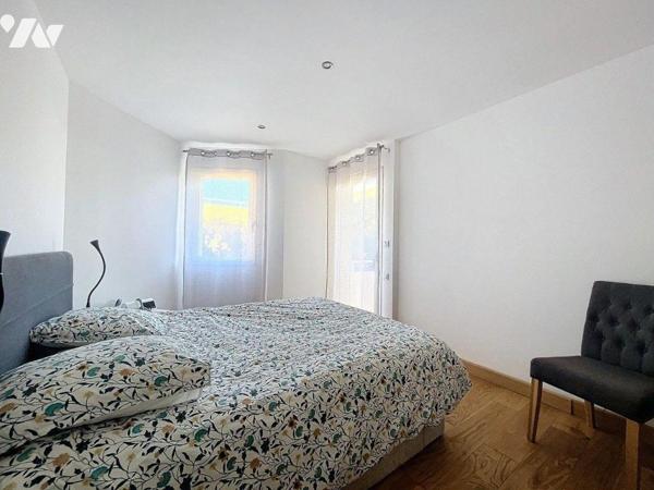 A VENDRE BANDOL (83150) VAR - APPARTEMENT 4/5 PIECES DE101 M2 VUE MER - VASTE TERRASSE - GARAGE...