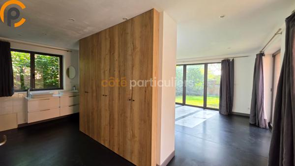 Location
                Maison235 m² - 7 Pièces -
                    VILLENEUVE D ASCQ (59650)